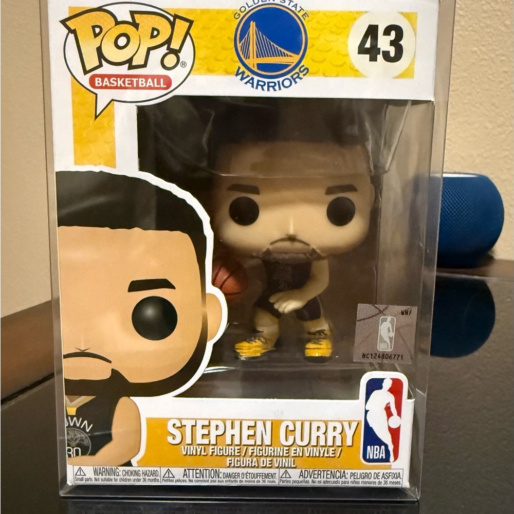 Funko Pop NBA Stephen Curry Figure - Yellow and Black w/ Protective Case